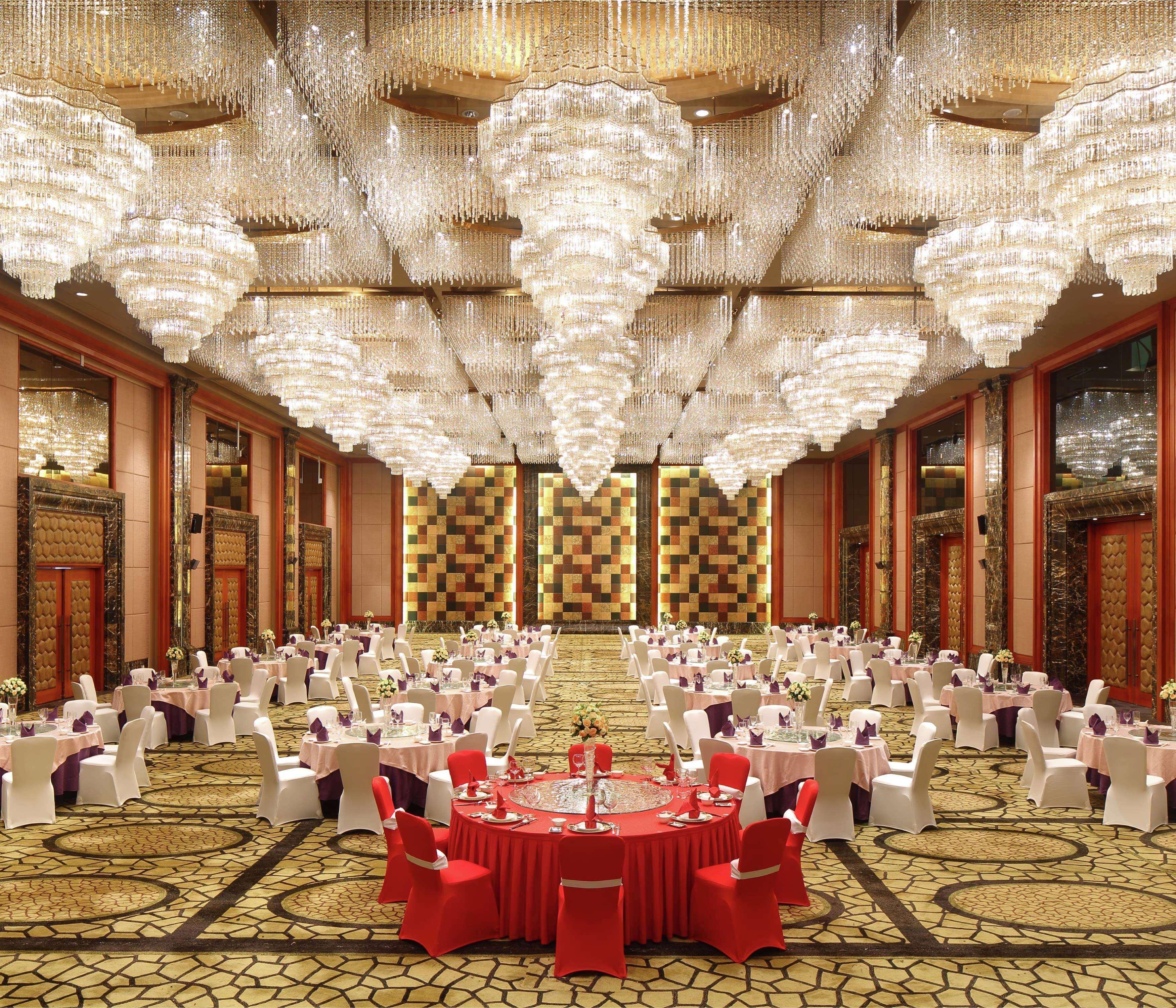 Hilton Guangzhou Science City, Free Shuttle Bus During Canton Fair Exterior photo