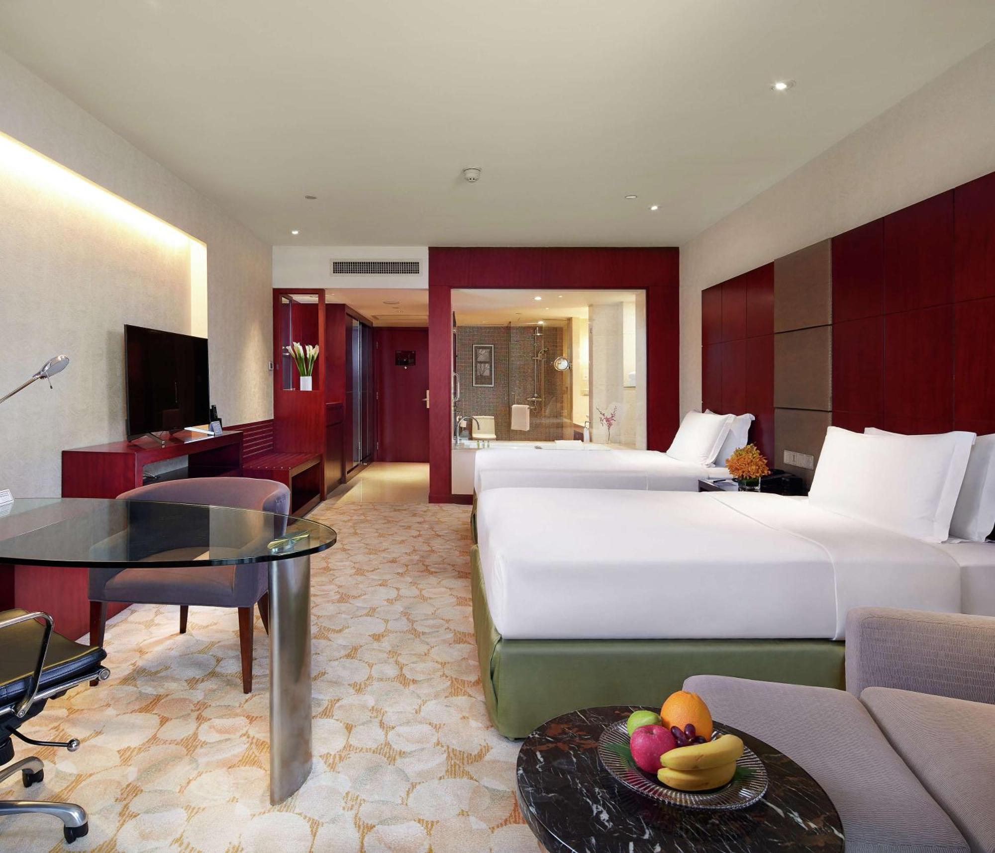 Hilton Guangzhou Science City, Free Shuttle Bus During Canton Fair Exterior photo